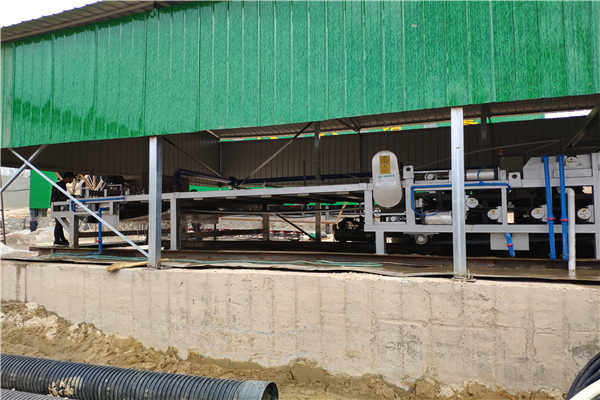 江苏省深井孔专用护壁液钻井提沙化学粉 巩义睿容环保20年专业生产与创新